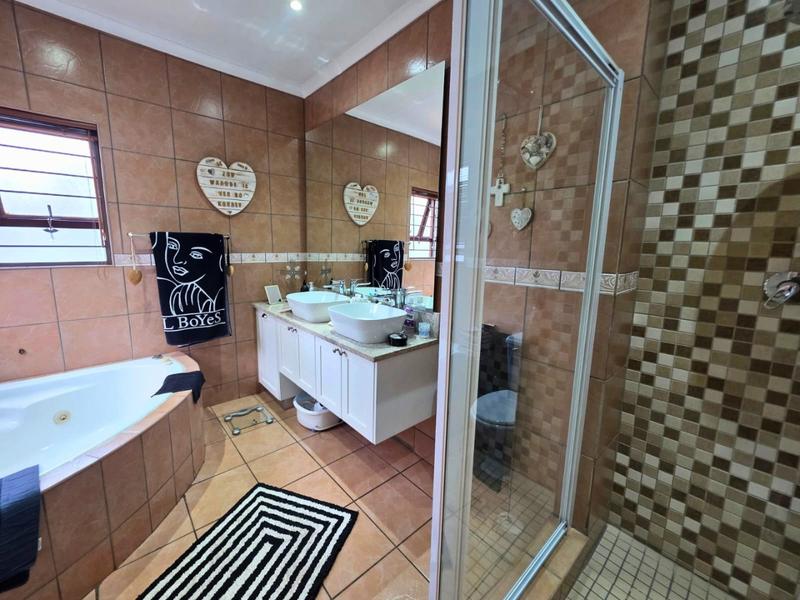3 Bedroom Property for Sale in Glen Erasmia Gauteng