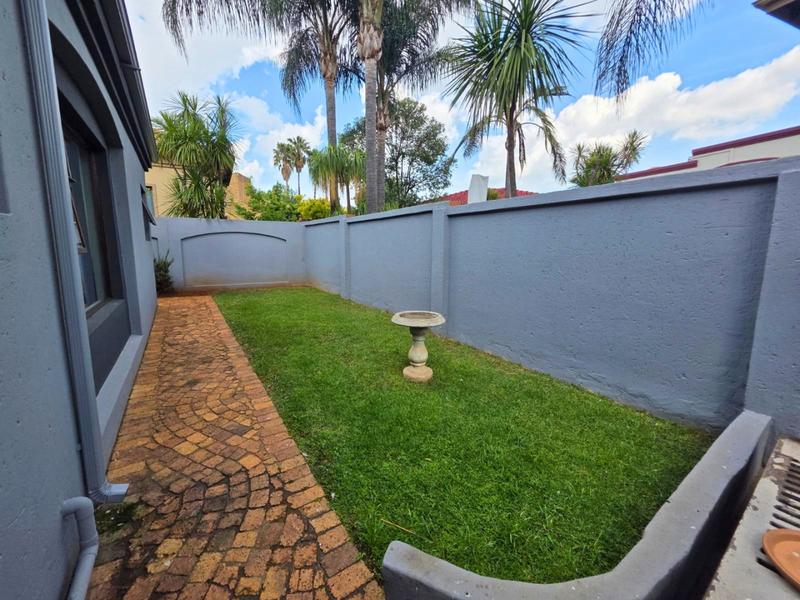 3 Bedroom Property for Sale in Glen Erasmia Gauteng