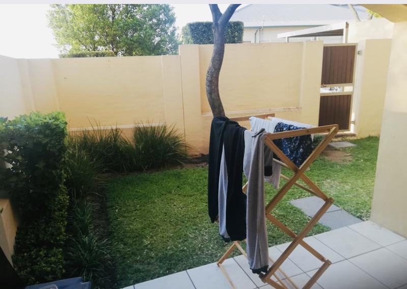 1 Bedroom Property for Sale in Lonehill Gauteng