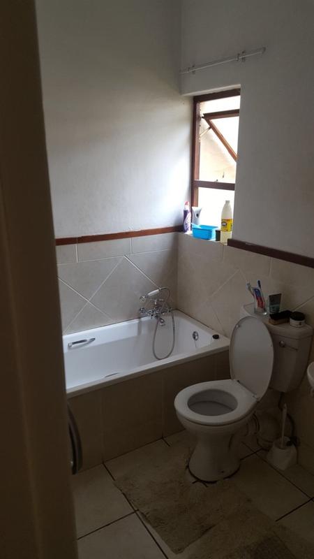 1 Bedroom Property for Sale in Lonehill Gauteng