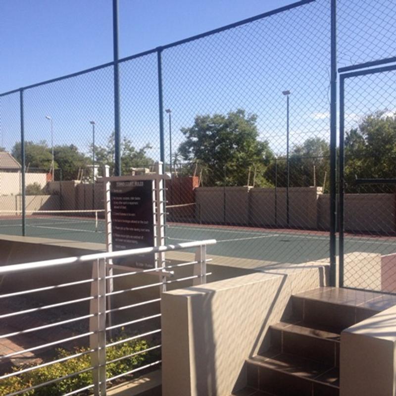 1 Bedroom Property for Sale in Lonehill Gauteng