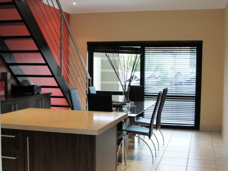 1 Bedroom Property for Sale in Lonehill Gauteng