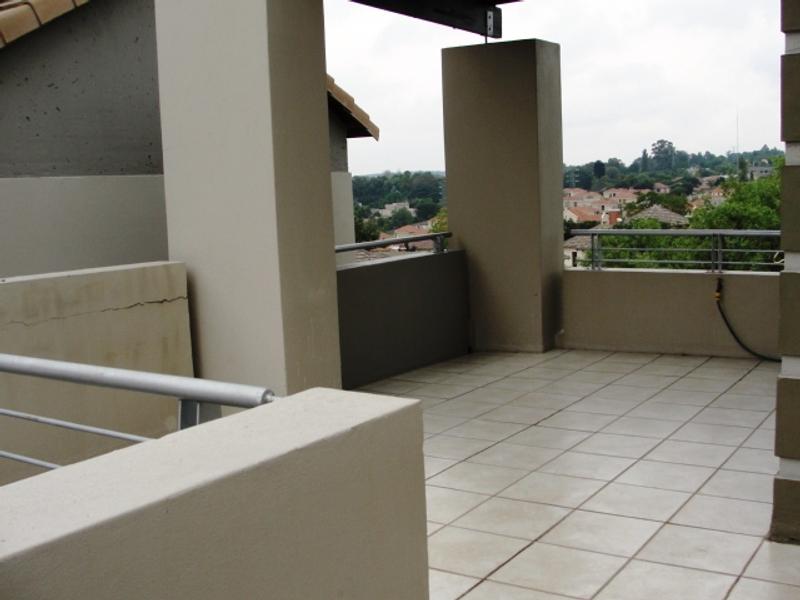 1 Bedroom Property for Sale in Lonehill Gauteng