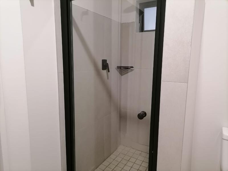 To Let 1 Bedroom Property for Rent in Waverley Gauteng