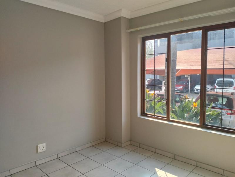 1 Bedroom Property for Sale in Erand Gardens Gauteng