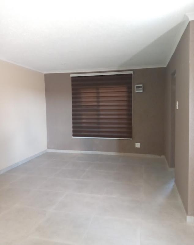 1 Bedroom Property for Sale in Emdeni Gauteng