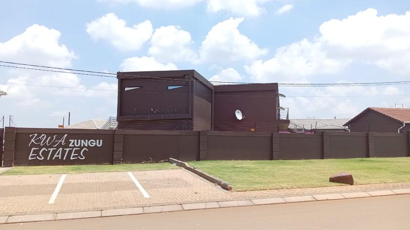 1 Bedroom Property for Sale in Protea Glen Gauteng