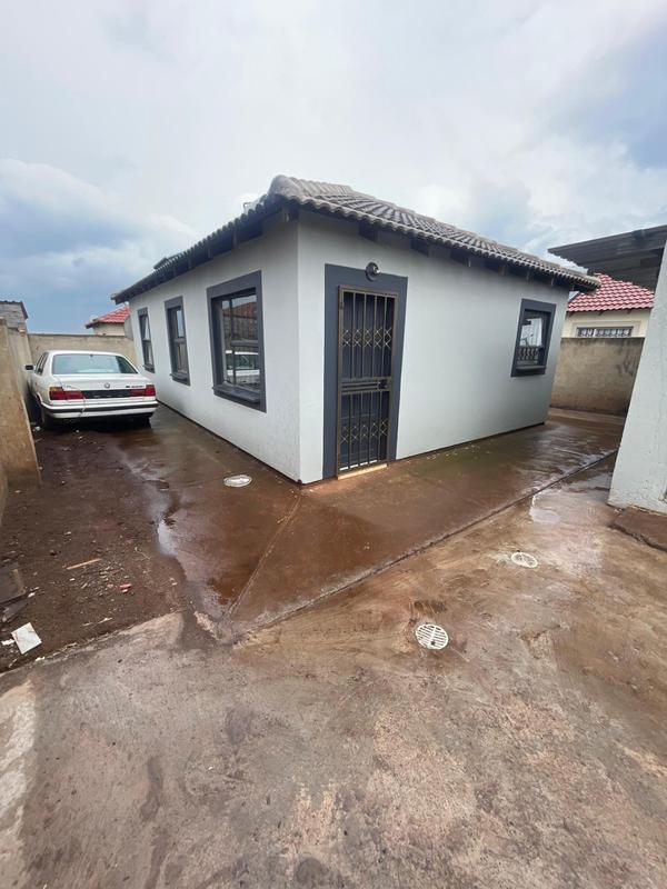 To Let 3 Bedroom Property for Rent in Lufhereng Gauteng