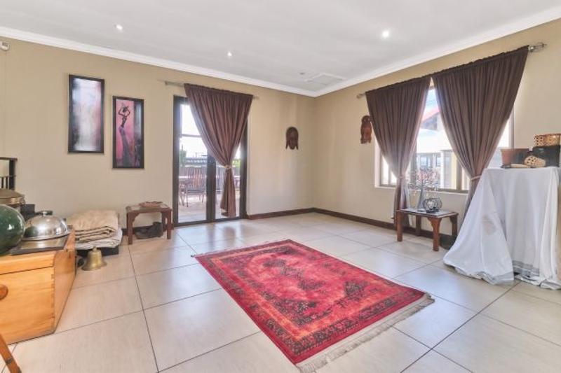 3 Bedroom Property for Sale in Barbeque Downs Gauteng