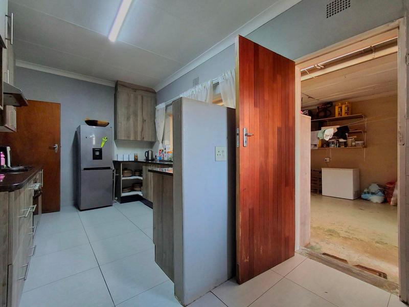 To Let 4 Bedroom Property for Rent in Eldoraigne Gauteng