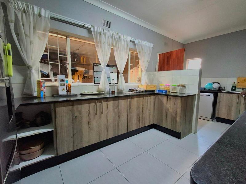 To Let 4 Bedroom Property for Rent in Eldoraigne Gauteng