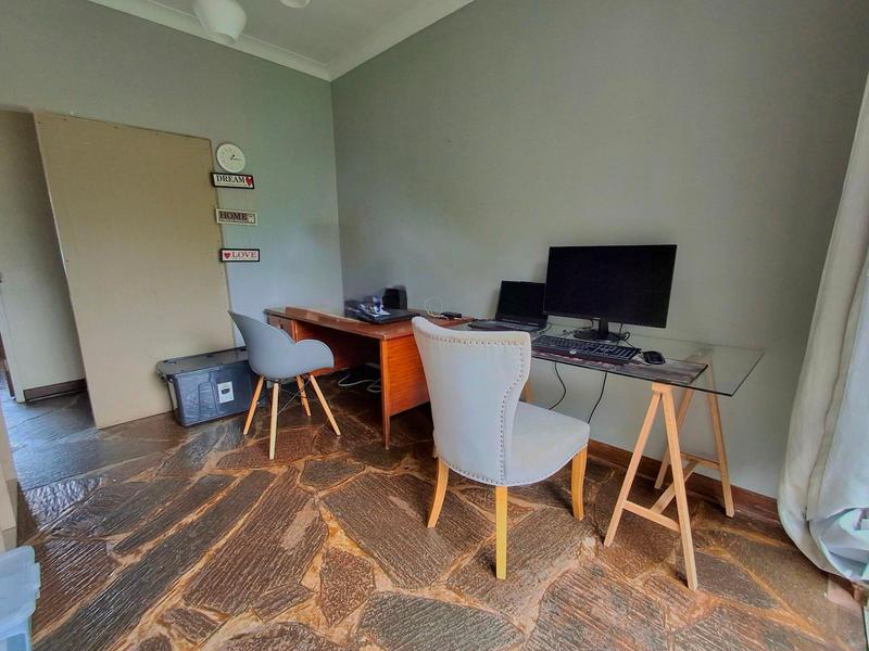 To Let 4 Bedroom Property for Rent in Eldoraigne Gauteng