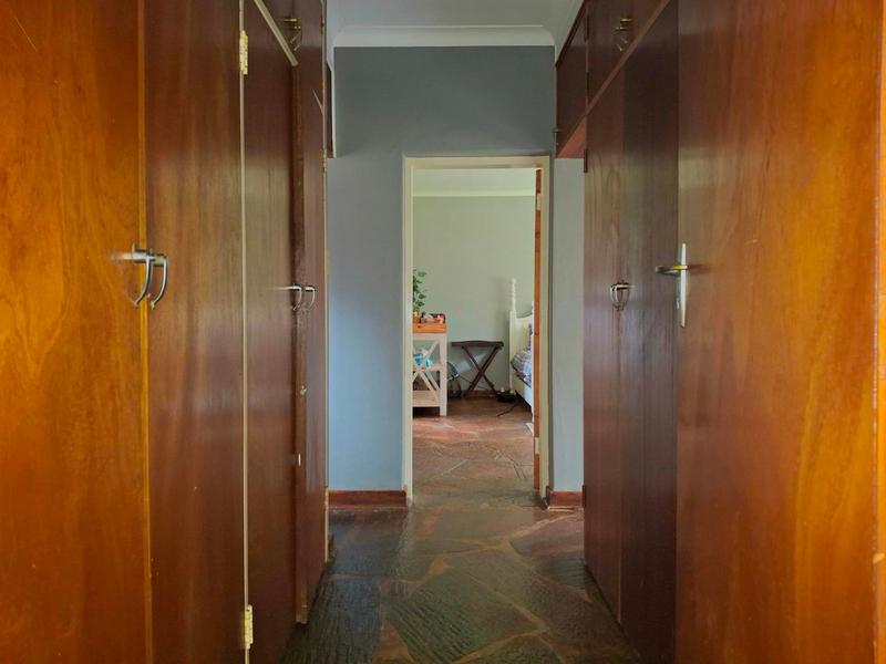 To Let 4 Bedroom Property for Rent in Eldoraigne Gauteng