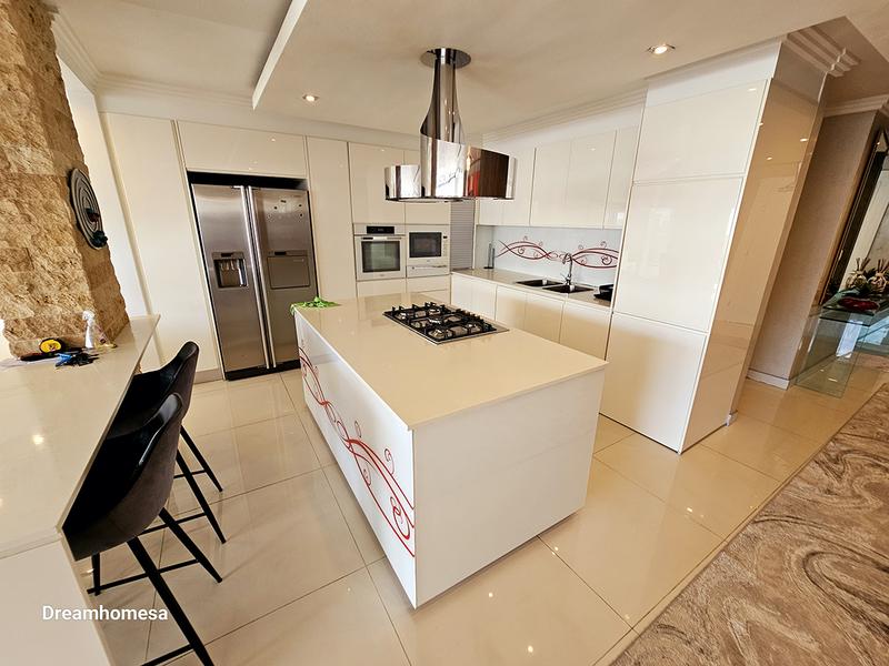 To Let 3 Bedroom Property for Rent in Sandown Gauteng