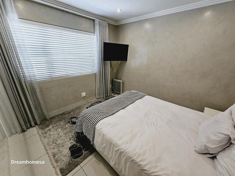 To Let 3 Bedroom Property for Rent in Sandown Gauteng