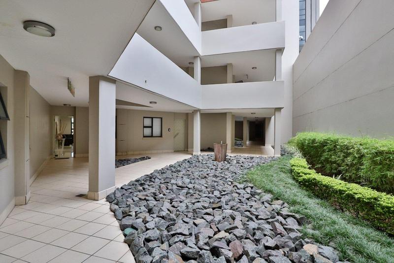 To Let 3 Bedroom Property for Rent in Sandown Gauteng