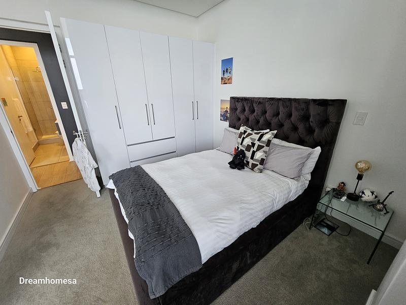 2 Bedroom Property for Sale in Illovo Gauteng