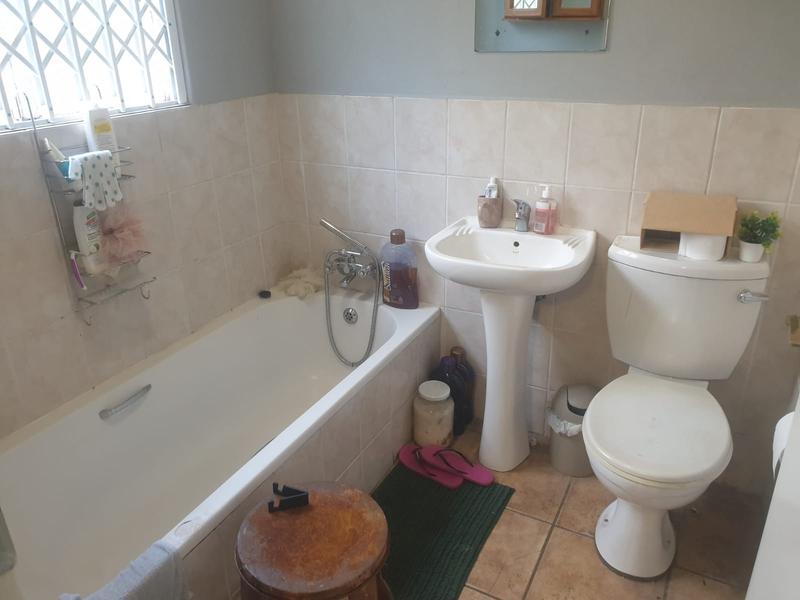 To Let 2 Bedroom Property for Rent in Northcliff Gauteng