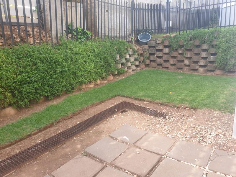 To Let 2 Bedroom Property for Rent in Northcliff Gauteng