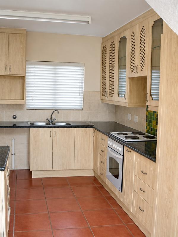 To Let 2 Bedroom Property for Rent in Pineslopes Gauteng
