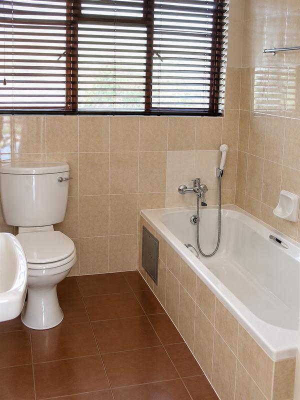 To Let 2 Bedroom Property for Rent in Pineslopes Gauteng