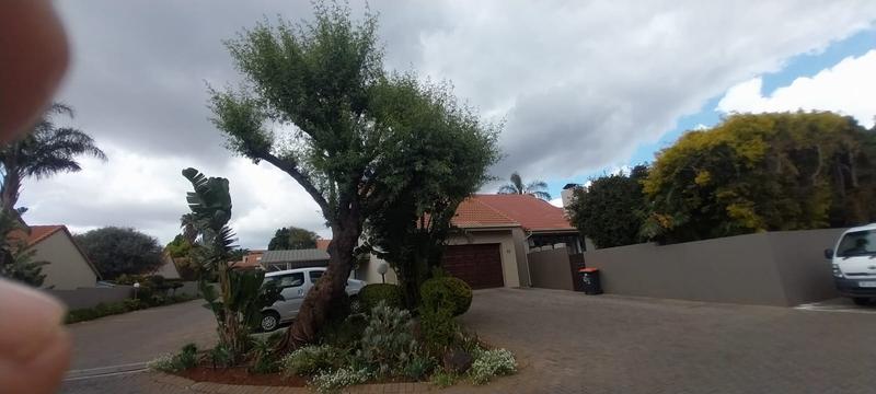 2 Bedroom Property for Sale in Bedfordview Gauteng