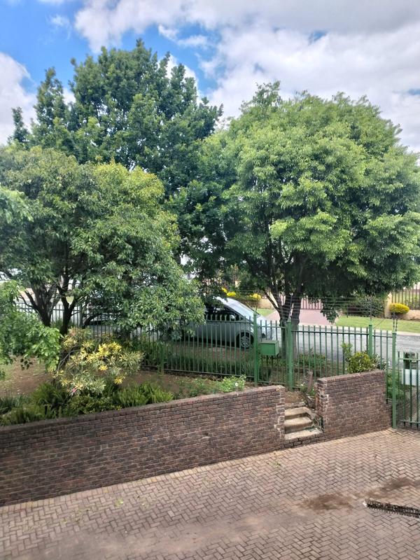 2 Bedroom Property for Sale in Croydon Gauteng