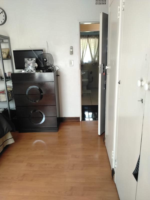 2 Bedroom Property for Sale in Croydon Gauteng