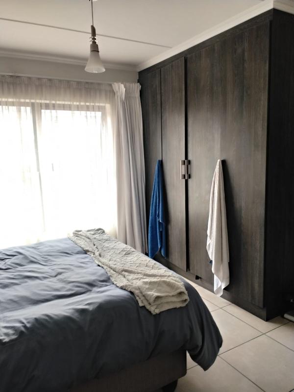 3 Bedroom Property for Sale in Greenstone Crest Gauteng