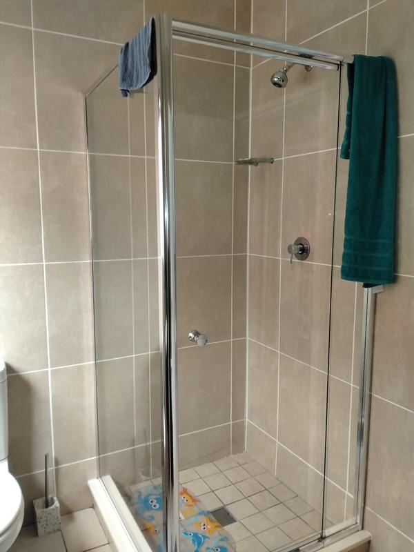 3 Bedroom Property for Sale in Greenstone Crest Gauteng