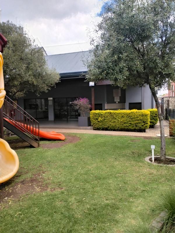 3 Bedroom Property for Sale in Greenstone Crest Gauteng