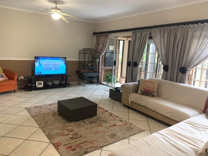3 Bedroom Property for Sale in Eldoglen Gauteng