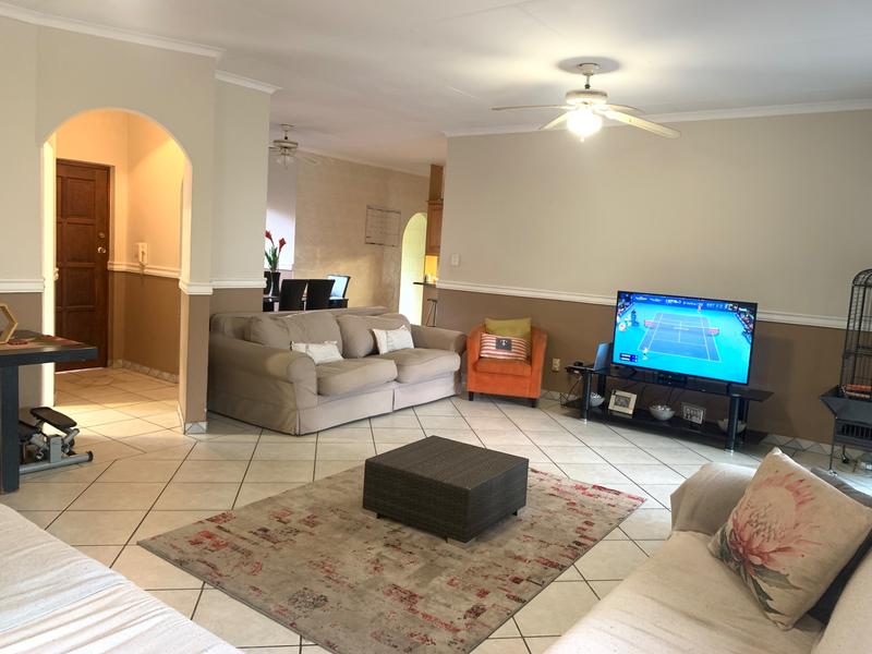 3 Bedroom Property for Sale in Eldoglen Gauteng