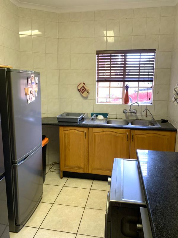 3 Bedroom Property for Sale in Eldoglen Gauteng