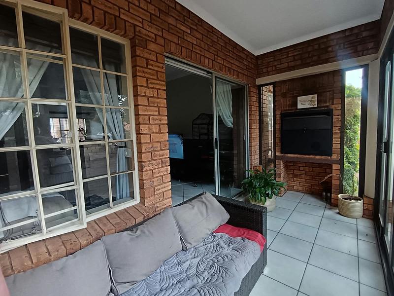 3 Bedroom Property for Sale in Eldoglen Gauteng