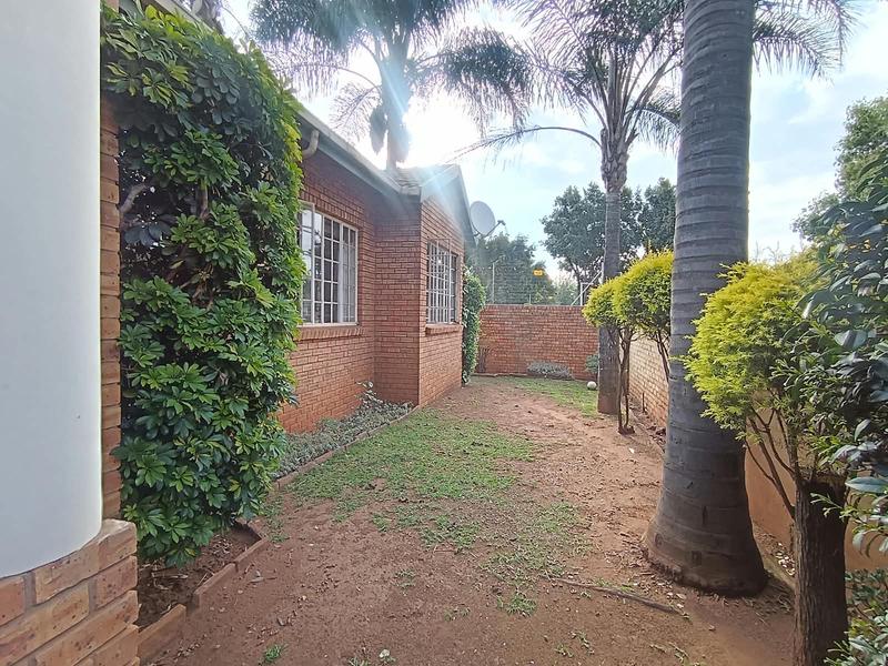 3 Bedroom Property for Sale in Eldoglen Gauteng