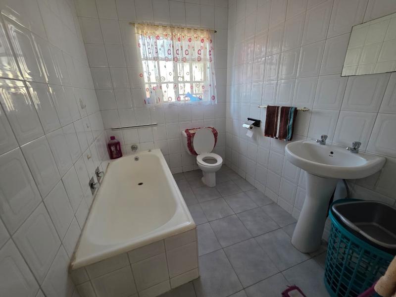 3 Bedroom Property for Sale in Freeway Park Gauteng