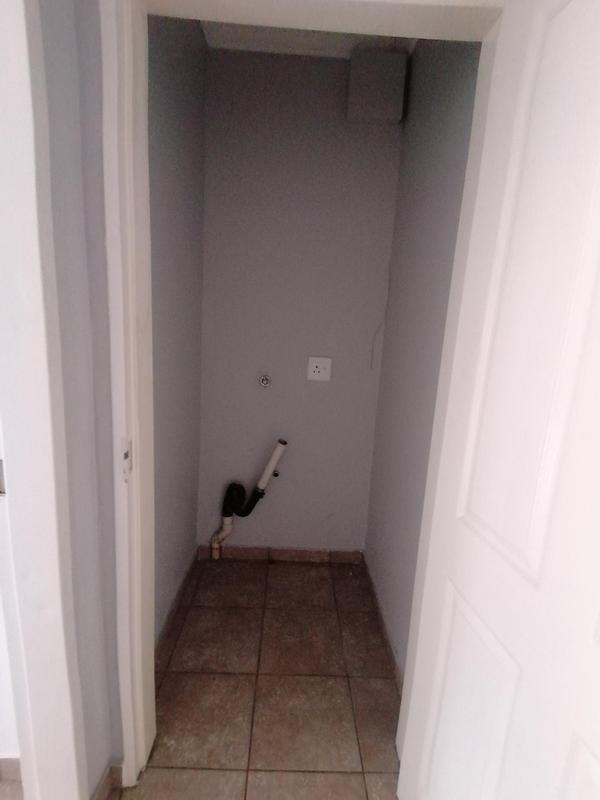 To Let 2 Bedroom Property for Rent in Dalview Gauteng