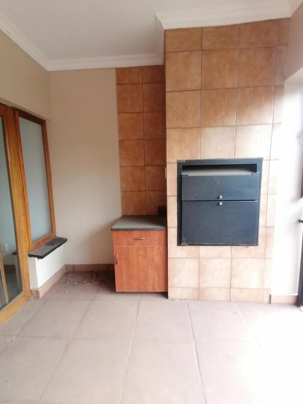 To Let 2 Bedroom Property for Rent in Dalview Gauteng