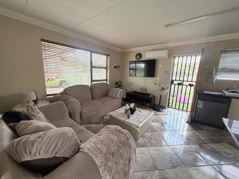 To Let 2 Bedroom Property for Rent in Grootvaly Gauteng