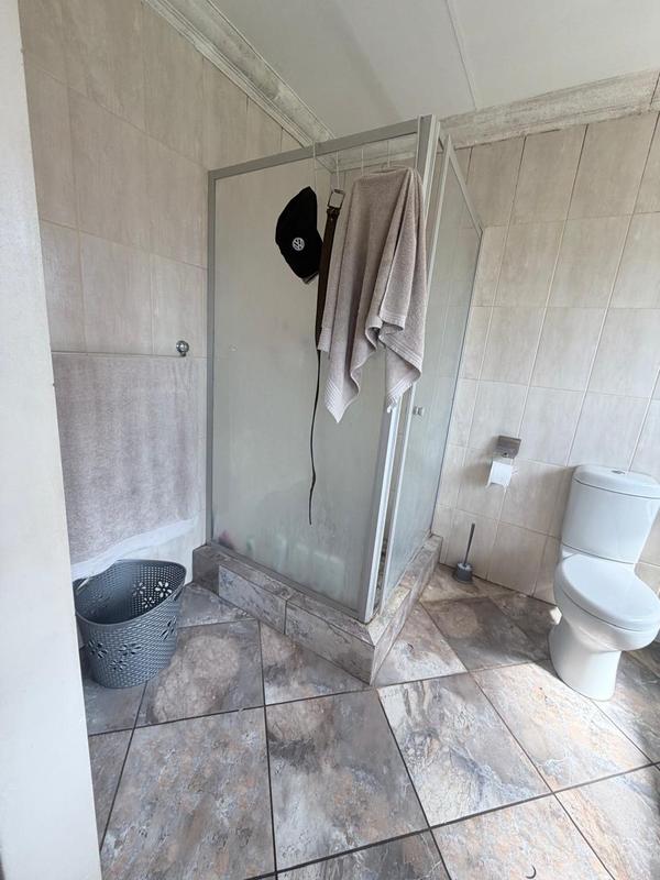 To Let 2 Bedroom Property for Rent in Grootvaly Gauteng