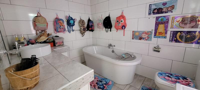 3 Bedroom Property for Sale in Brackendowns Gauteng