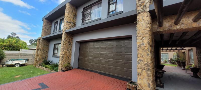 3 Bedroom Property for Sale in Brackendowns Gauteng