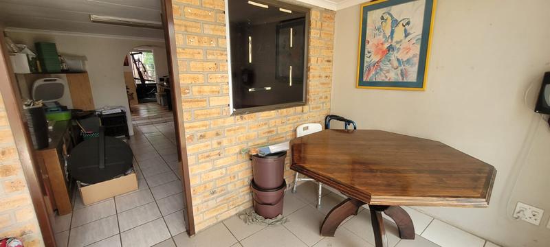 3 Bedroom Property for Sale in Brackendowns Gauteng