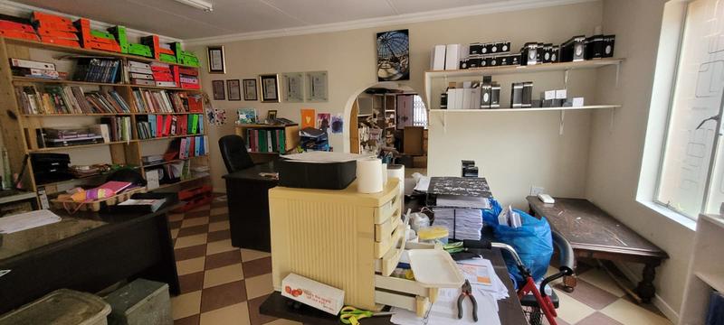 3 Bedroom Property for Sale in Brackendowns Gauteng