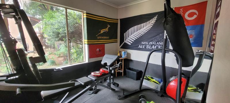 3 Bedroom Property for Sale in Brackendowns Gauteng