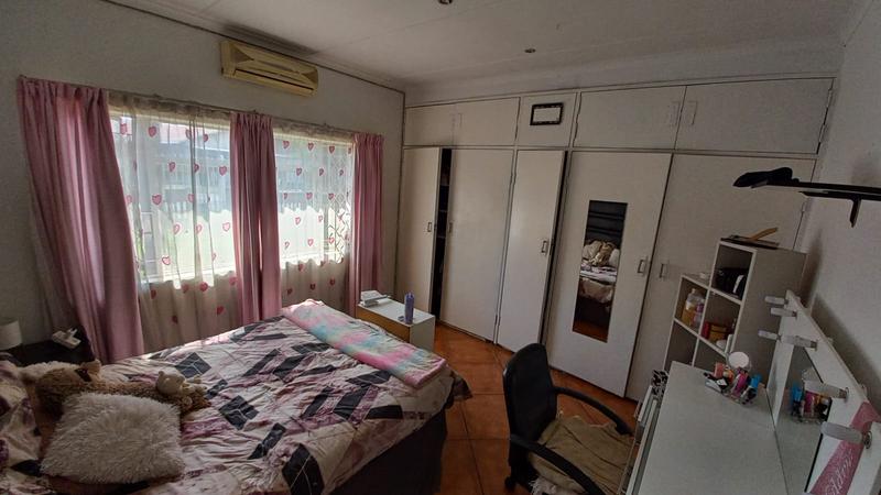 4 Bedroom Property for Sale in Pretoria Gardens Gauteng