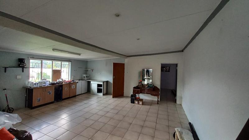 4 Bedroom Property for Sale in Pretoria Gardens Gauteng