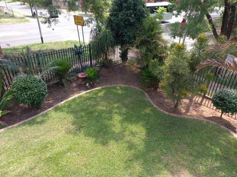 4 Bedroom Property for Sale in Pretoria Gardens Gauteng