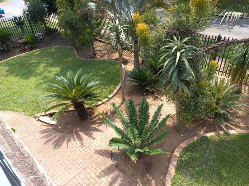 4 Bedroom Property for Sale in Pretoria Gardens Gauteng